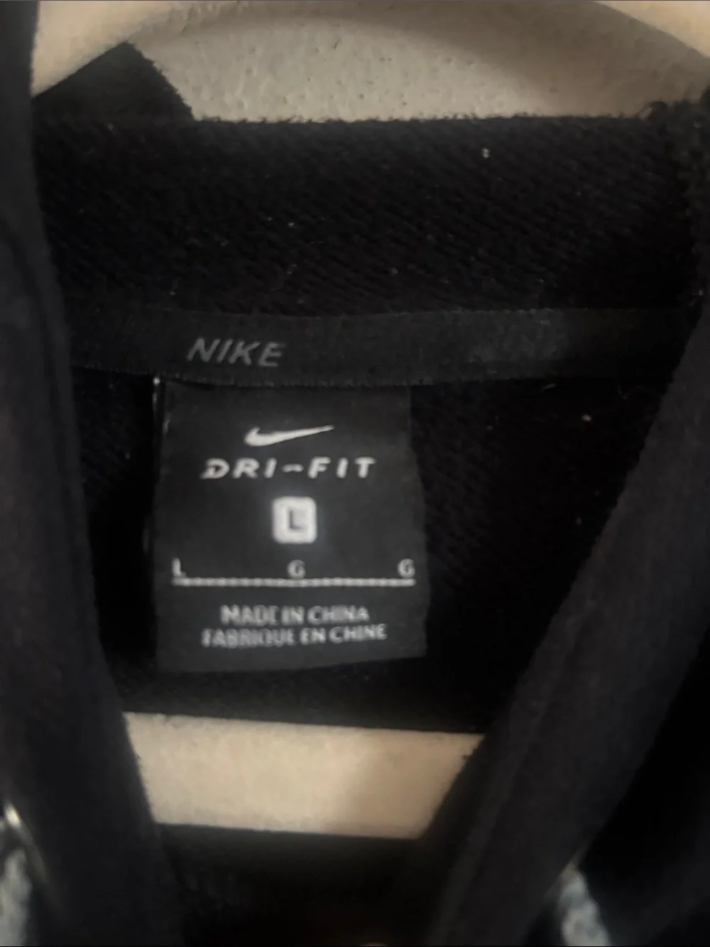 Nike men pullover